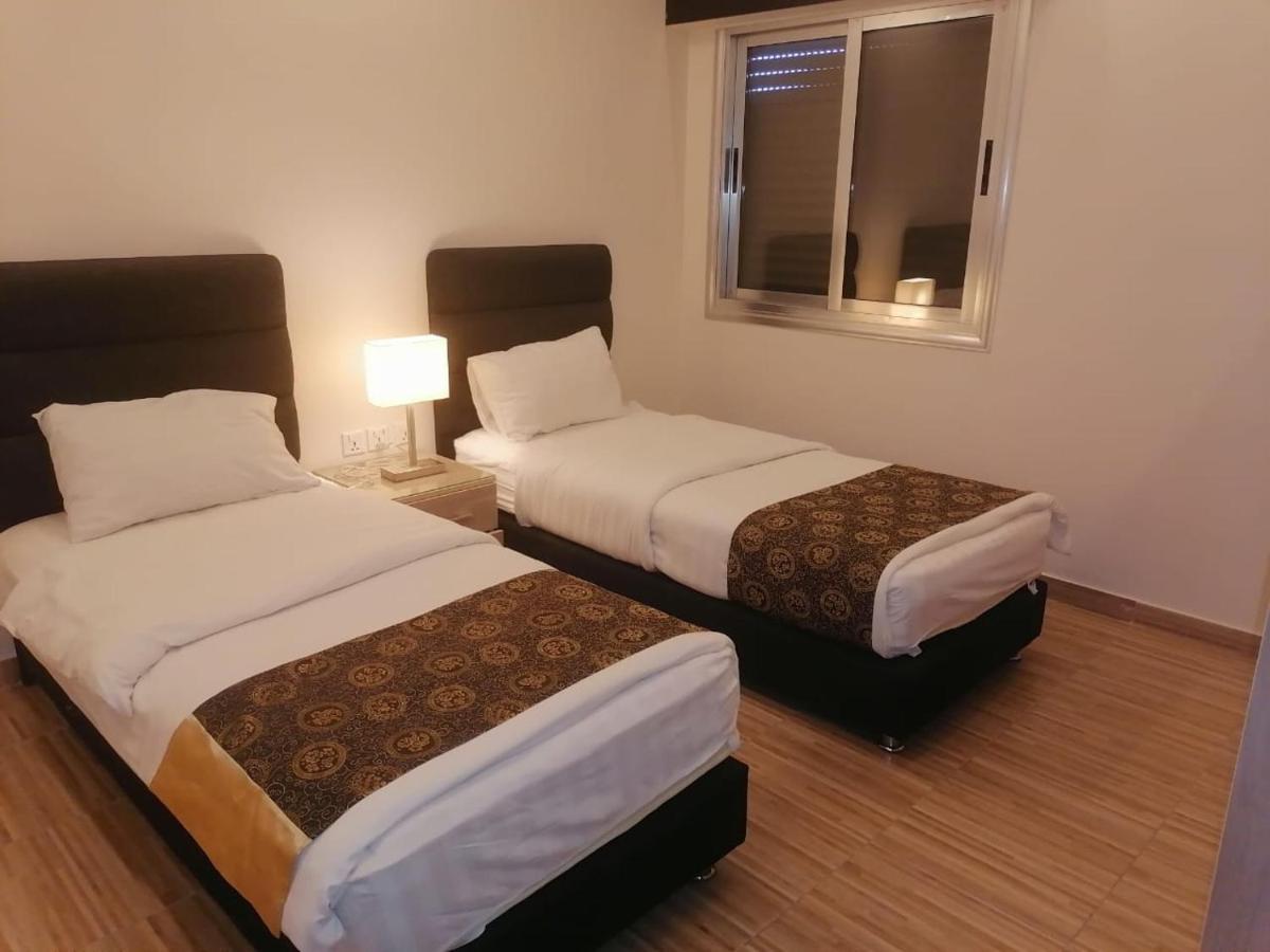 Al-Ahlam Hotel Apartments Aqaba Exterior foto